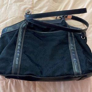 Liz Claiborne black cloth shoulder purse